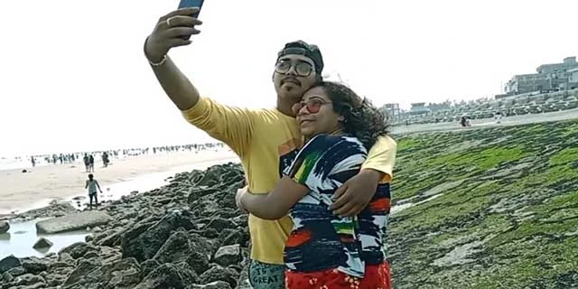 Boss fucked his lady assistant video. Desivideo.net - Hindi Sex Videos